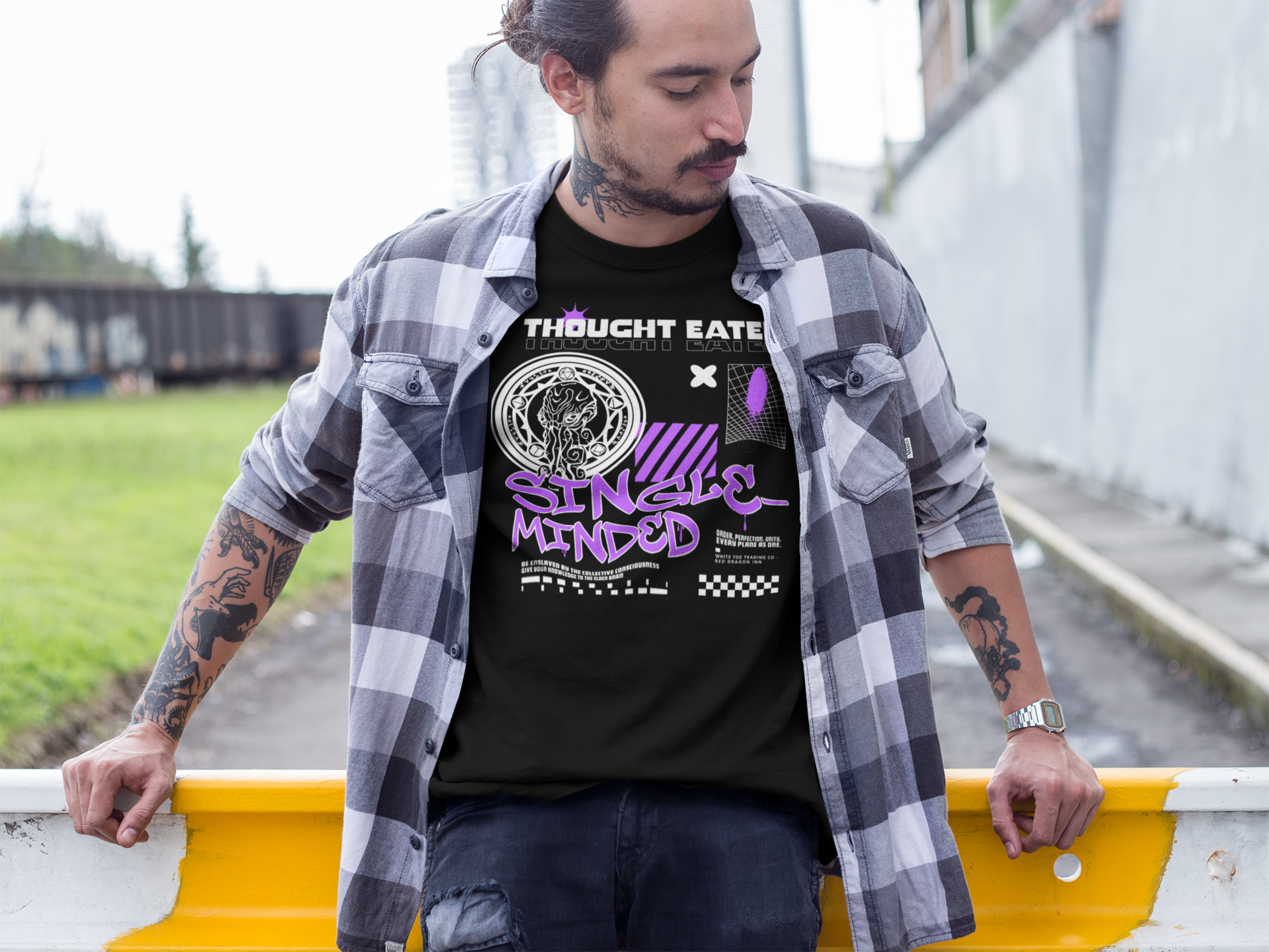 DND Dicey Foes Modern Monster T-Shirt - Thought Eater